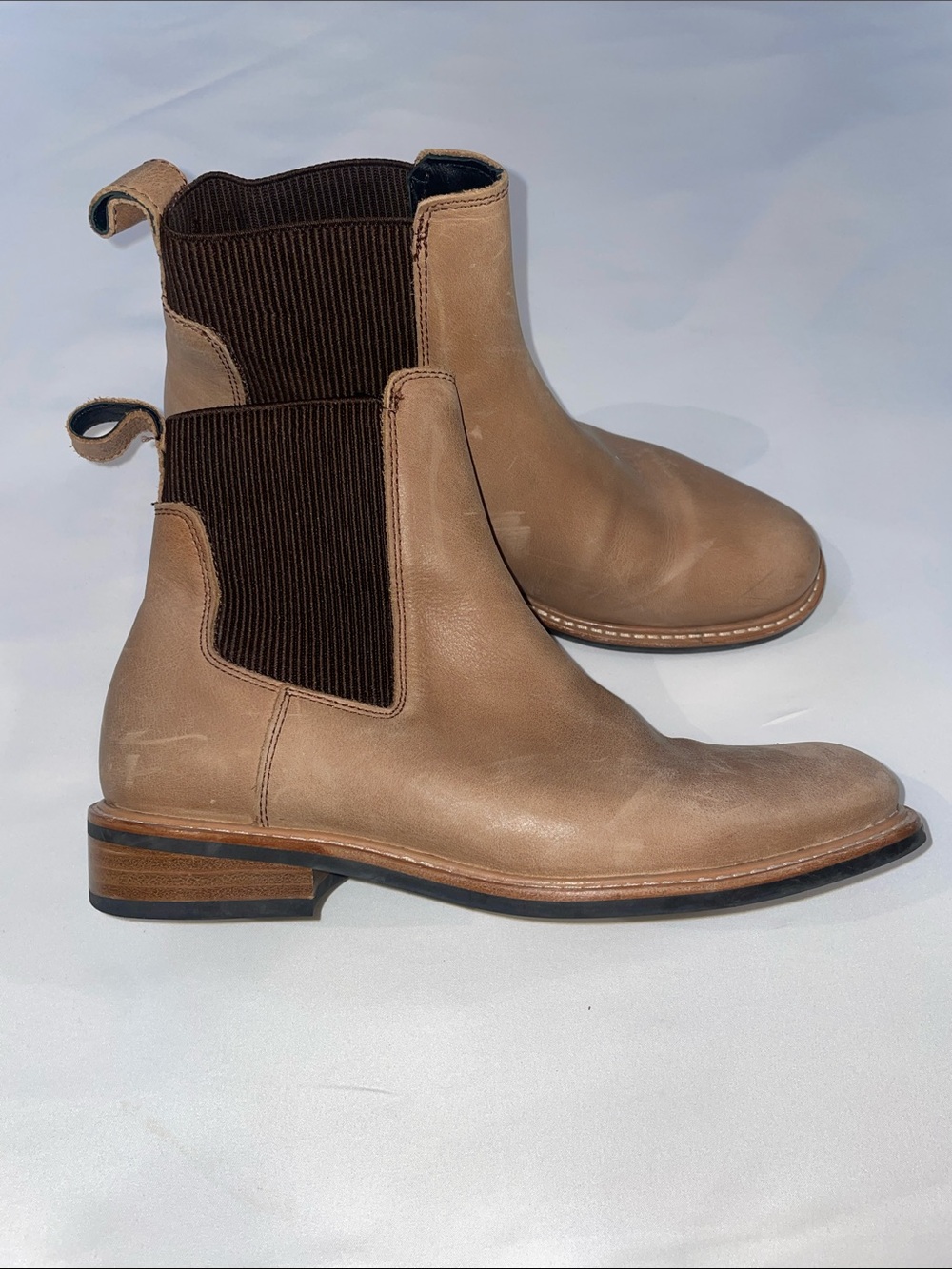 Nisolo Carmen Chelsea Boot- (Almond, Size 9)